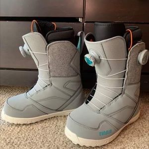 Snowboard boots size 7